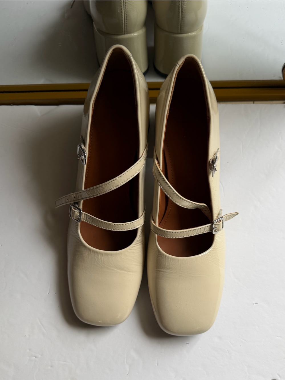 Vagabond Adison Mary Jane Flats Cream EU 40